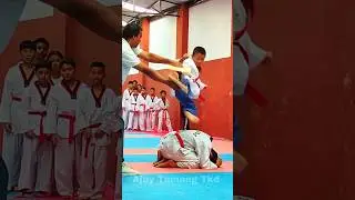 Flying Kick 💥 #taekwondo #ajaytamangtkd #martialarts #kick #shorts
