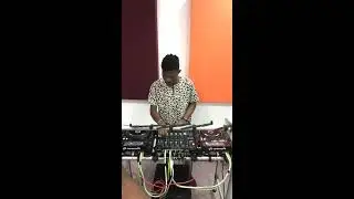 DJ William  - Live in Mix Fm Angola