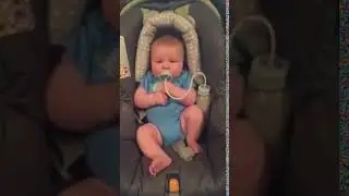 Tinukim Hands Free Baby Bottle -By Tinukim