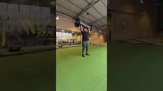 100kg Log Bar Clean & Press PR 💪 Strongman-style strength &mdash; awkward, raw, real. #StrongmanTraining
