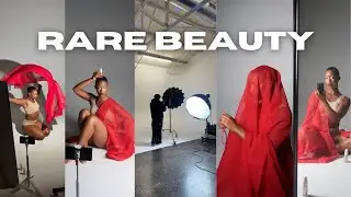 Я только что снялась в рекламной кампании Rare Beauty... **неофициально**