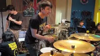 @KenZeal drum camp with @NoteWeerachat 