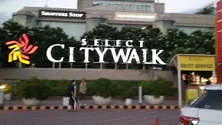 Select City Walk shopping mall of Saket at Delhi