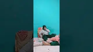 Bidan cantik pijat kaki kesleo 