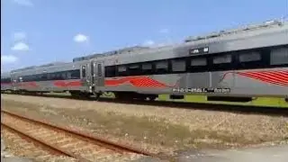Ngebut parah ! Kereta api kelas tinggi 