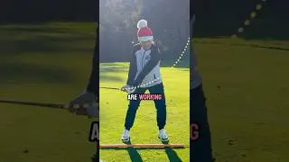 ПРЕКРАТИТЕ пытаться бить по мячу сверху вниз!!! #golfswing #golfdrills #golf