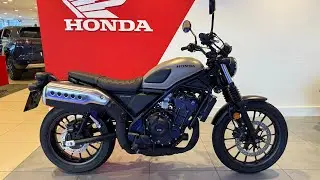 Мотоцикл Honda CL500 в цвете Matt Fresco Brown в мотосалоне John Banks Honda Motorcycles в Колчес...