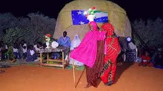 Aroos Baadiye Oo Kala Kacsan Oo Cajiib ah
