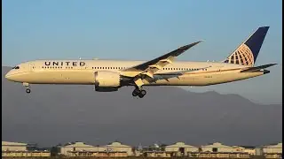 United Airlines Boeing 787-9 (N24973) landing at Santiago Airport (SCL/SCEL)