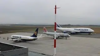 Busy afternoon at Linz Airport: Boeing 747, 757 and more
