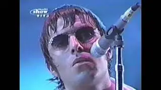 Oasis - 12 Champagne Supernova  (Live at Rock in Rio 2001)