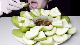 ASMR Sour Mango With Spicy Sauce Mukbang Mango EXTREME CRUNCH ( Eating Sounds )