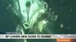BP Lowers Top Hat Oil-Containment Dome in Gulf: Video