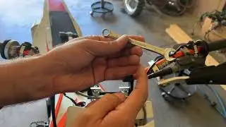 No Breaker Bar? Loosen Bolts with a Wrench &mdash; Hammer-Tap & Double-Wrench Tricks + 90&deg; Torque Tip