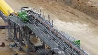 Steinb&uuml;hltunnel Hohenstadt | F&ouml;rderbandanlage in Betrieb | Baugrube Pfaffen&auml;cker, 02.03.2014