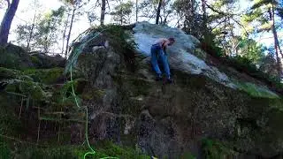 Fontainebleau bouldering: Flight of Icarus FA