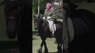 Las pasiones de Isabel II: los perros y los caballos