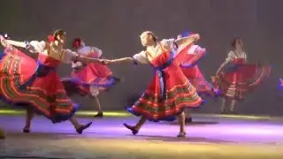 Ансамбль танца Малахит г. Омск, танец 