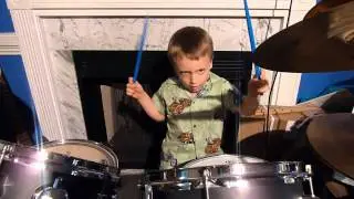 Geester rockin' on the drums