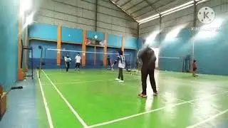 Rangkaian Latihan Footwork dan pukulan dengan bermain ganda