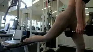 STPeach Doing A Squat Workout