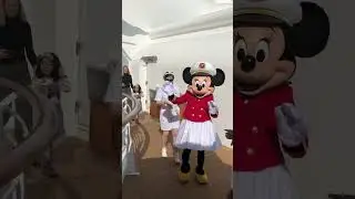 Minnie Mouse onboard Disney magic cruise ship #disneymagic #disneymagicatsea #fun #disneycruise