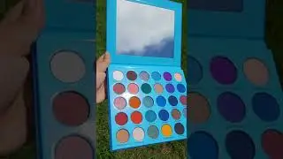 Ilongga Eyeshadow Palette