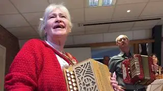 Doorslaande Tongen 2019, de groep van Thea van de Wildenberg met als thema: 
