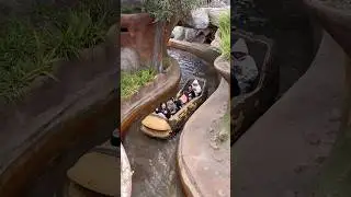 Disneyland 2025 Walking Tianas Bayou Adventure People Watching Walt Disney Castle Haunted Mansion