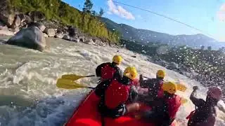 Rafting through Nepal like it&rsquo;s a movie🔥