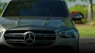 Mercedes-Benz Vehicle Pickup and Delivery service.