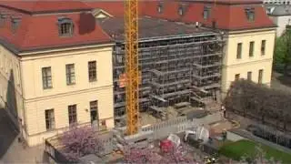 Construction of the Glass Courtyard