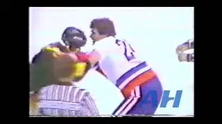 NHL Oct. 19, 1982 Gord Lane,NYI v Garth Butcher,VCR New York Islanders Vancouver Canucks