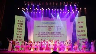 Tự hào nhà giáo Việt Nam  - Top ca Giáo viên trường tiểu học Dịch Vọng B biểu diễn