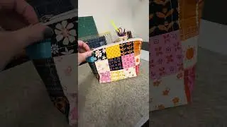 Scrappy Zippered Pouch ✂️ | Mini Charm Pack Project  #minicharm #quilted