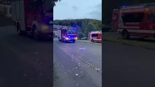 Brennt PKW im Freien 🔥#feuerwehr #einsatz #einsatzfahrt #blaulicht #alarm
