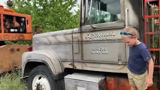old log trucks #trucking