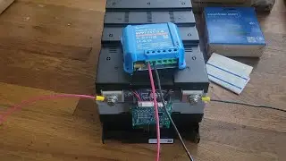Victron Energy SmartSolar MPPT Solar Charge Controller (Bluetooth) for Solar Panels 75V15A 12/24Volt