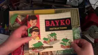 BAYKO BUILDING OUTFIT NO.13 (1961)