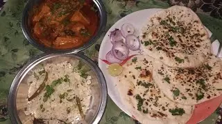 Makhmali chicken, tandoori roti, aur jeera rice 