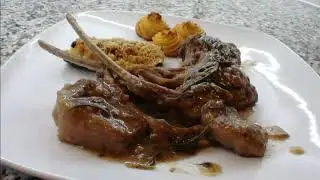 Costolette di agnello in padella