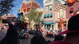 Pixar parade!! Inside Out & Finding Nemo!! 10/15/18