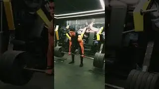 Same Place Same Weight! #gym #gymtok #powerlifting #strength #workout #training #grind #deadlift #de