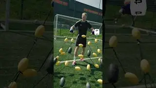 Deflection Challenge with Aaron Ramsdale 🔥 #adidas #arsenal #goalkeeper #football #afc
