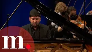 Behzod Abduraimov & James Gaffigan perform Rachmaninov's Rhapsody on a Theme of Paganini - VF 2021