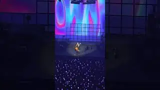 NIKI - Backburner/Take A Chance With Me (Buzz World Tour in Manila 2/12/2025)