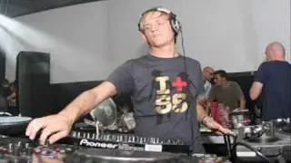 Michel de Hey - Dance Valley Anthem 2002