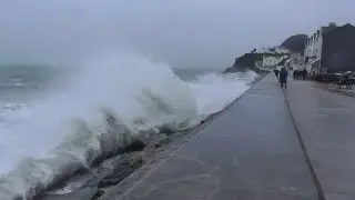 Torcross Devon Storm Imogen Feb 2016 Onlookers Soaked By Huge Waves