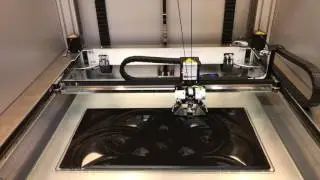 The Builder Extreme 1000 printing a scanned ornament