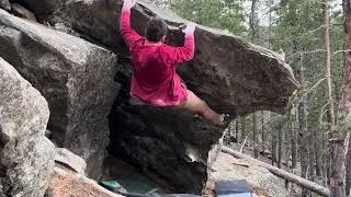 Evergreen bouldering (Floyd Hill) - Mini-Millennium Falcon (variation, V3)